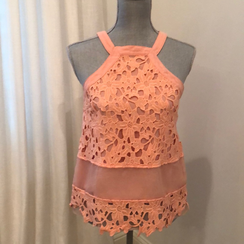 Coral top
